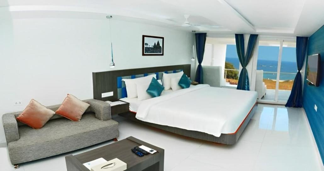 Grande Bay And Resort 4*